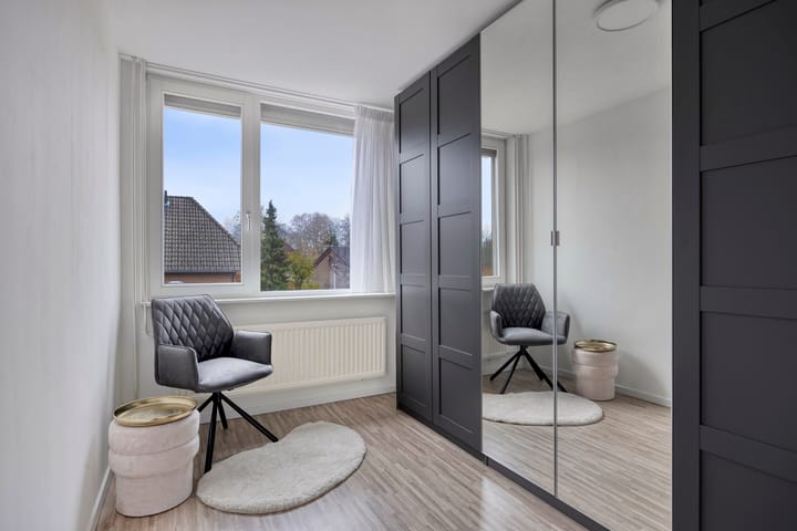 Photo 23 of Stoelenmatter 64