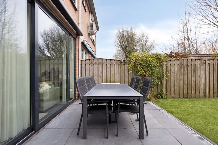 Photo 45 of Stoelenmatter 64