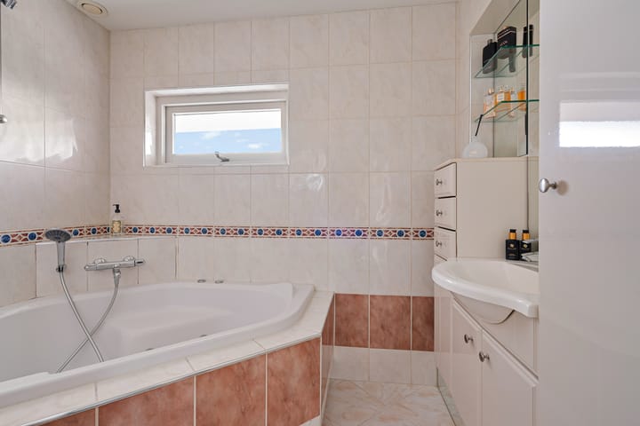 Foto 24 van Voorweg 25