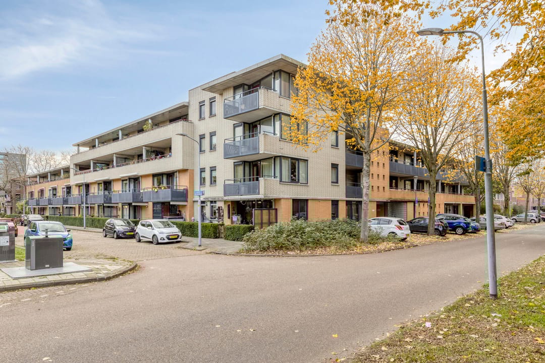 Foto 7 van Henriëtte Roland Holstlaan 75