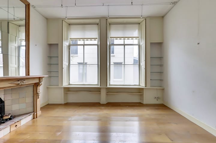 Photo 8 of Tolsteeg 17