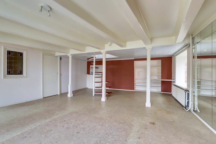 Photo 29 of Tolsteeg 17