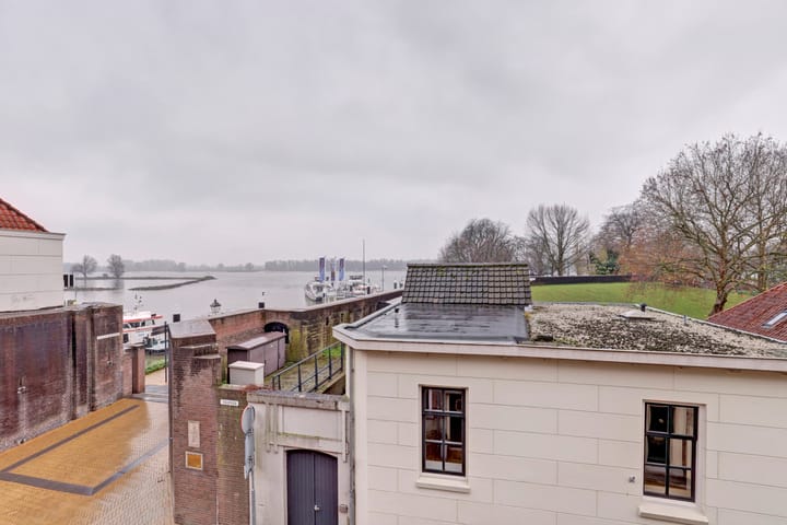 Photo 31 of Tolsteeg 17