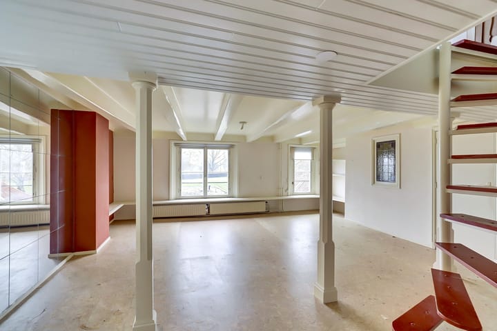 Photo 33 of Tolsteeg 17