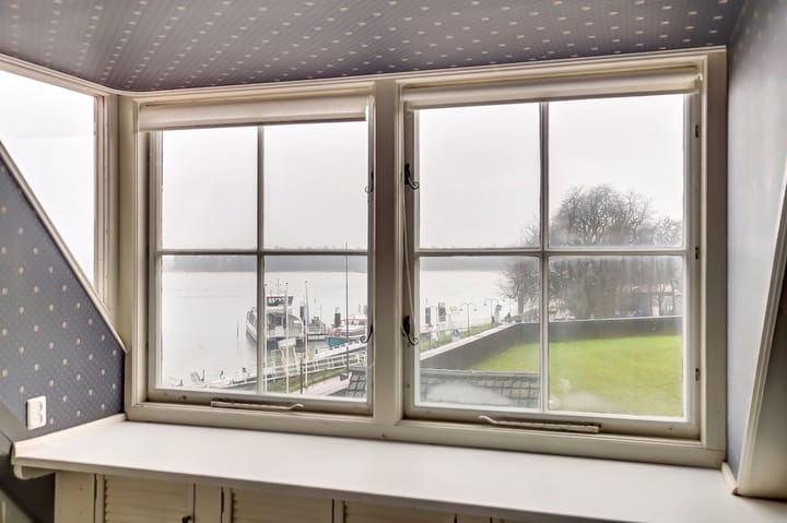 Photo 37 of Tolsteeg 17