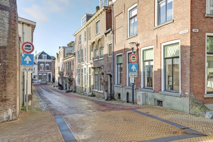 Photo 44 of Tolsteeg 17