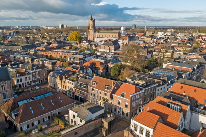 Photo 48 of Tolsteeg 17