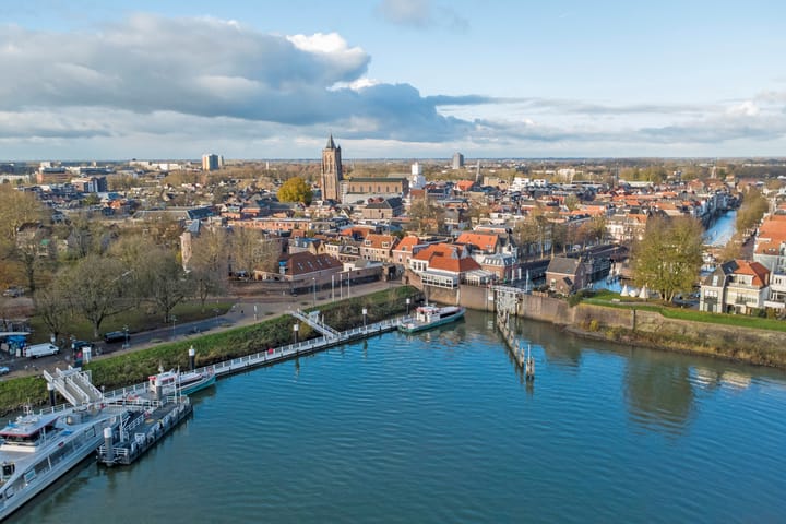 Photo 49 of Tolsteeg 17