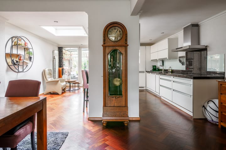 Photo 13 of Mr. P.J. Troelstrastraat 20