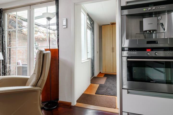 Photo 22 of Mr. P.J. Troelstrastraat 20