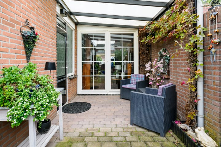 Photo 36 of Mr. P.J. Troelstrastraat 20