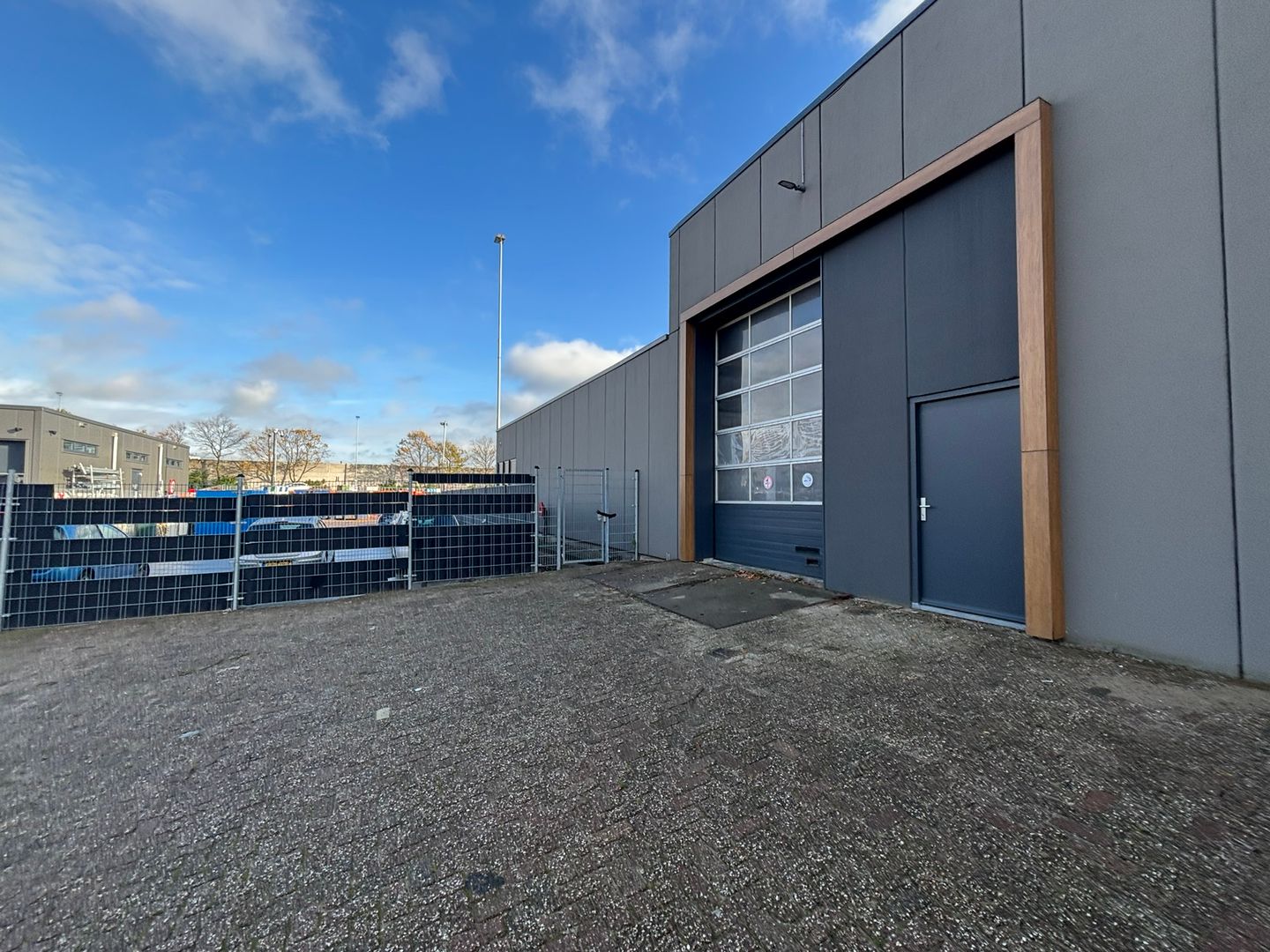 Bekijk foto 2 van Van Utrechtweg 36-j