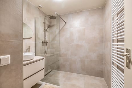 Bleek 19 tertiary image