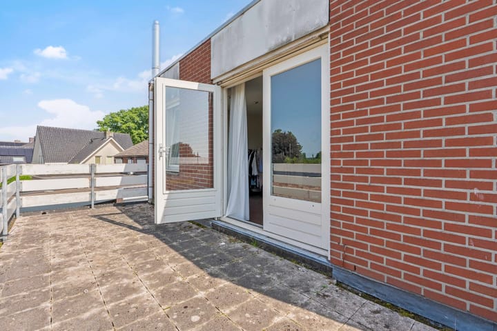 Foto 15 van Schoolstraat 13