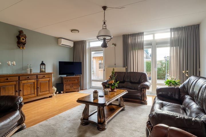 Photo 7 of Vlinderslag 52