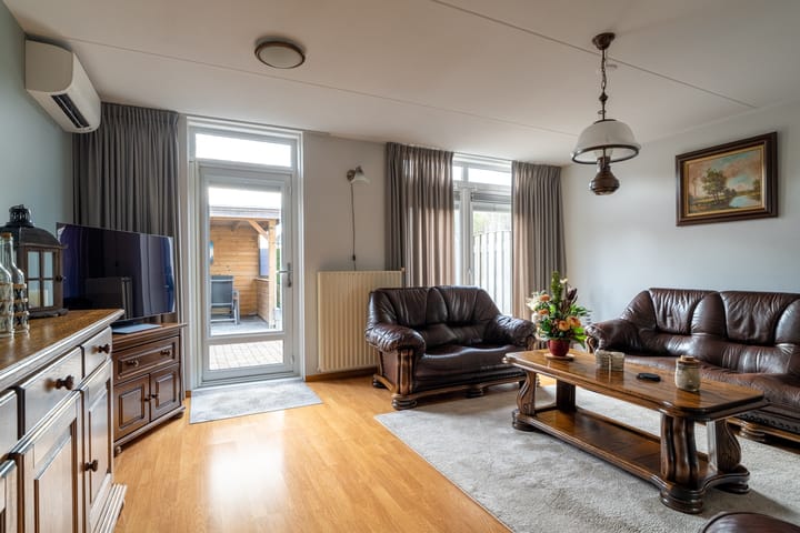 Photo 9 of Vlinderslag 52