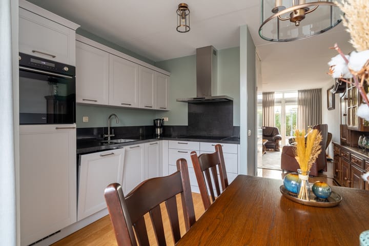 Photo 11 of Vlinderslag 52