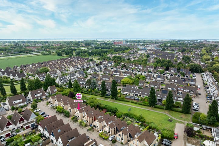 Foto 29 van Debussystraat 35