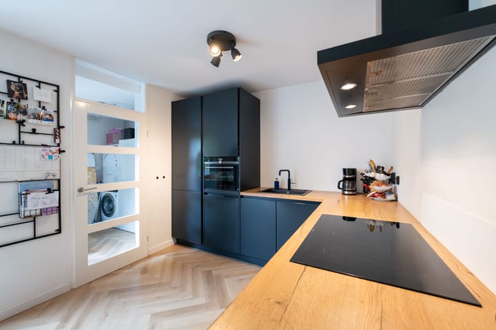 Foto 9 van Debussystraat 35