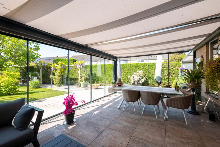 Photo 30 of Helmstraat 1-B