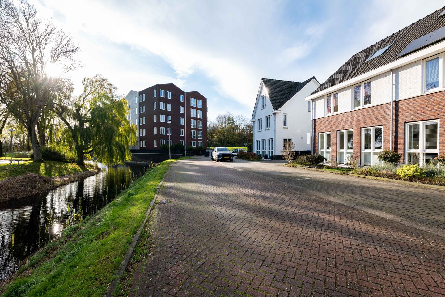 Foto 5 van Vierasser 3