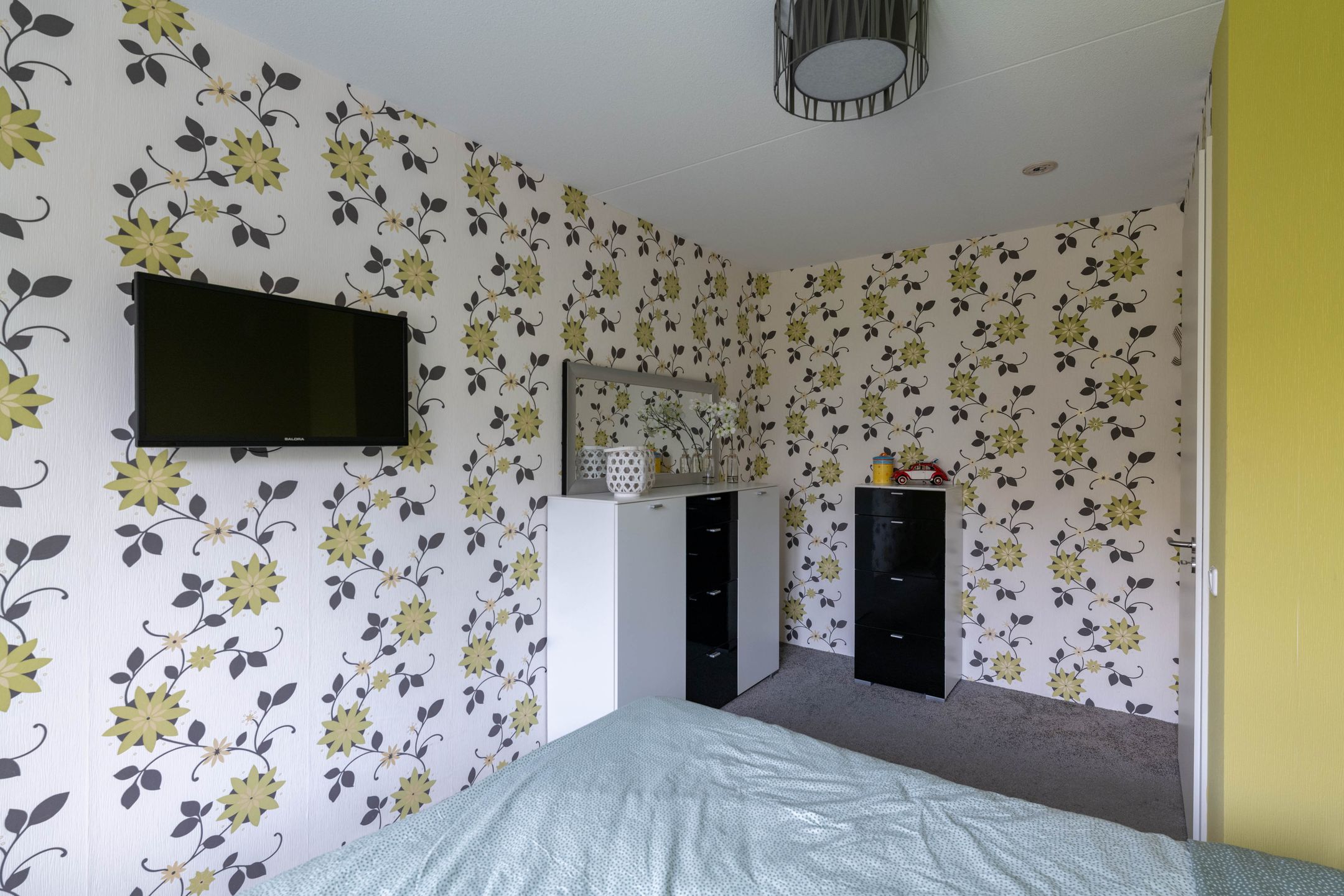 Foto 33 van Vierasser 3