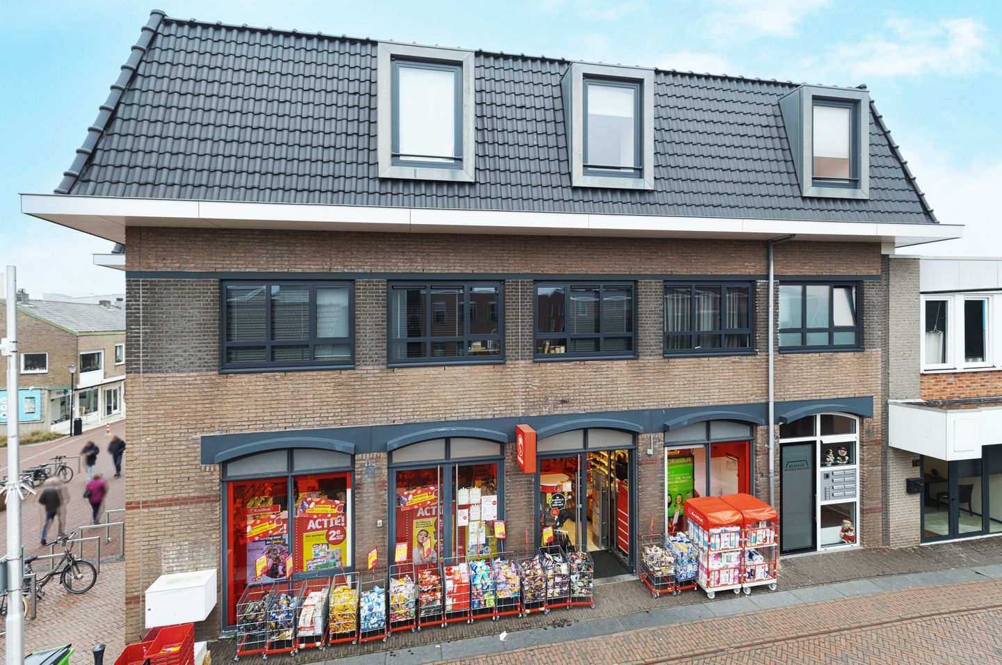 Photo 4 of Middenbaan 74-D