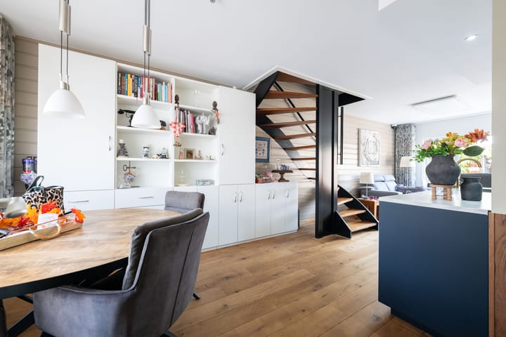 Photo 7 of Hermes 12