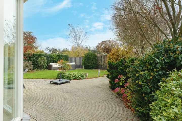 Foto 40 van Adriana van Roonhof 45