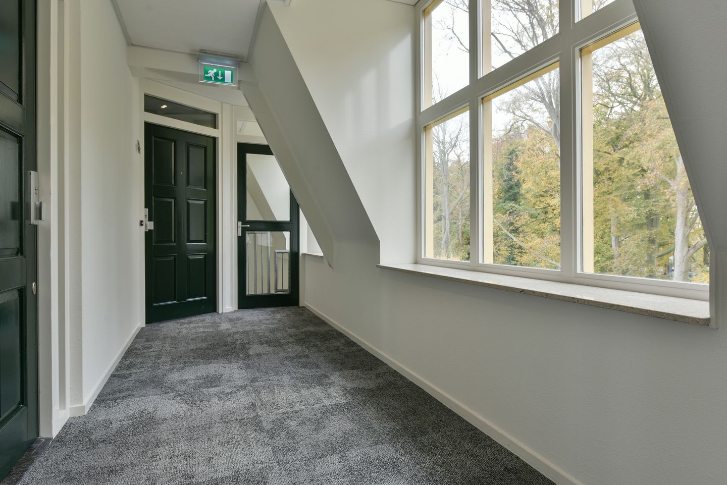 Photo 4 of Kennemerstraatweg 2-Z