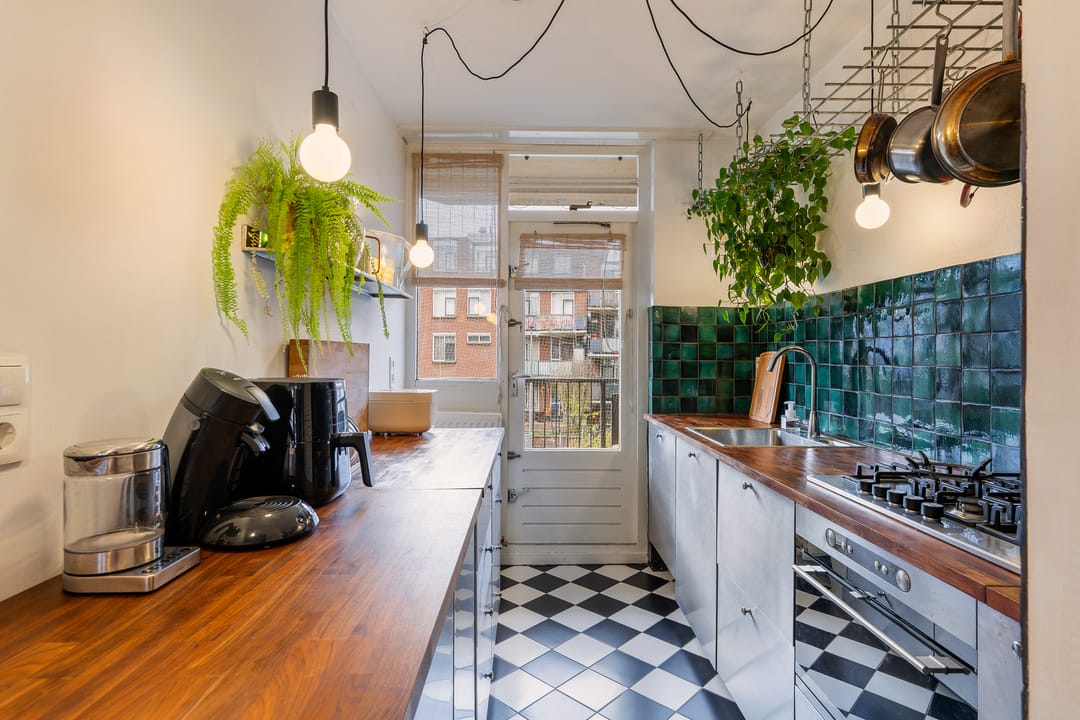 Photo 13 of Bloemkwekersstraat 77