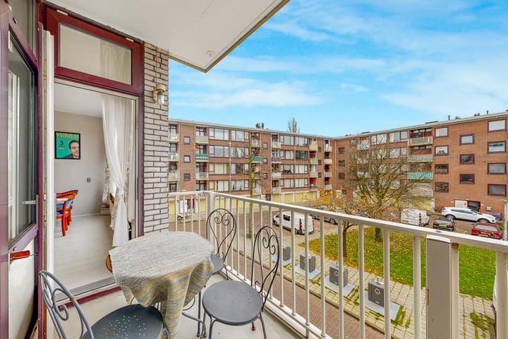 Foto 7 van Lou Jansenplein 6-1