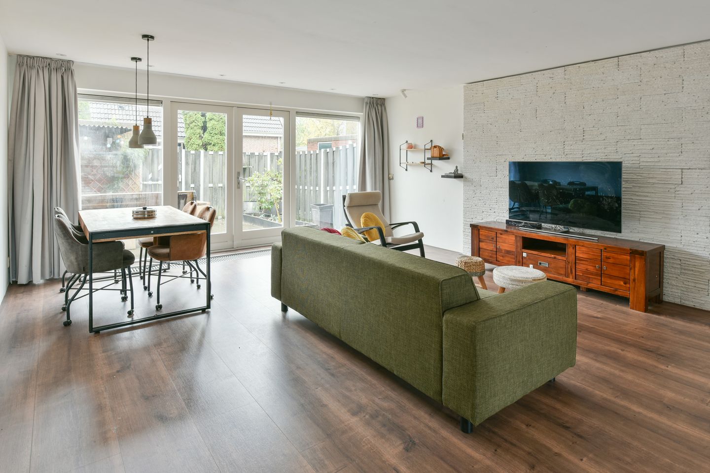 Photo 4 of Bruine Lijster 16