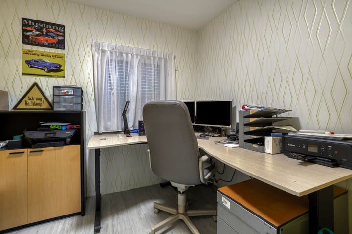 Photo 25 of Weden 48