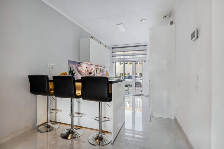 Photo 3 of Stoutenburg 13