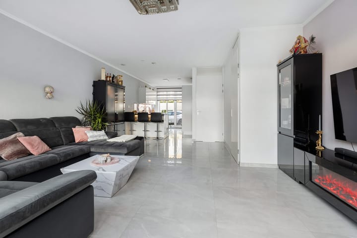 Photo 13 of Stoutenburg 13