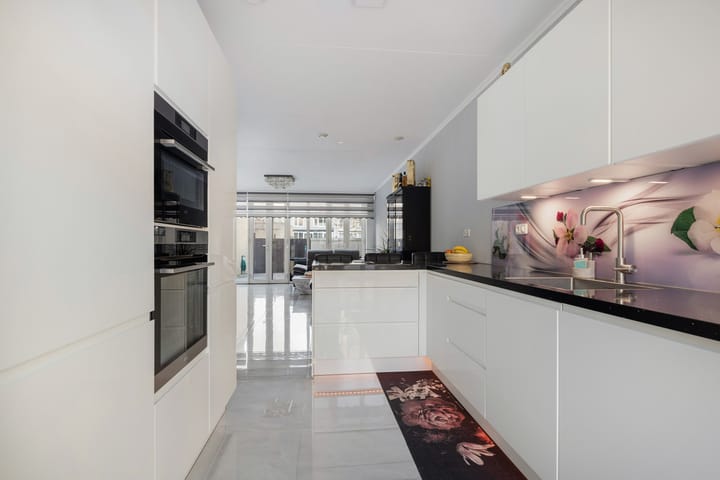 Photo 16 of Stoutenburg 13