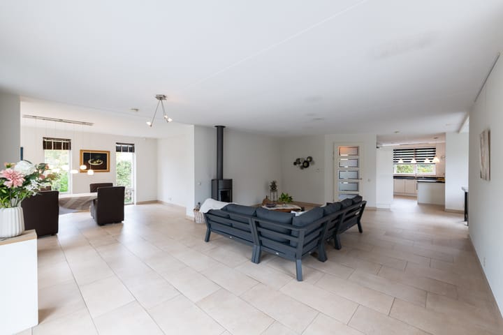 Foto 17 van Archeologenweide 16