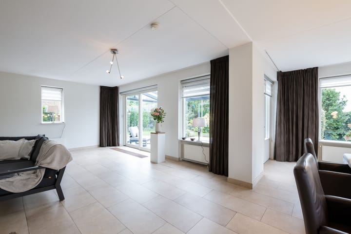 Foto 26 van Archeologenweide 16