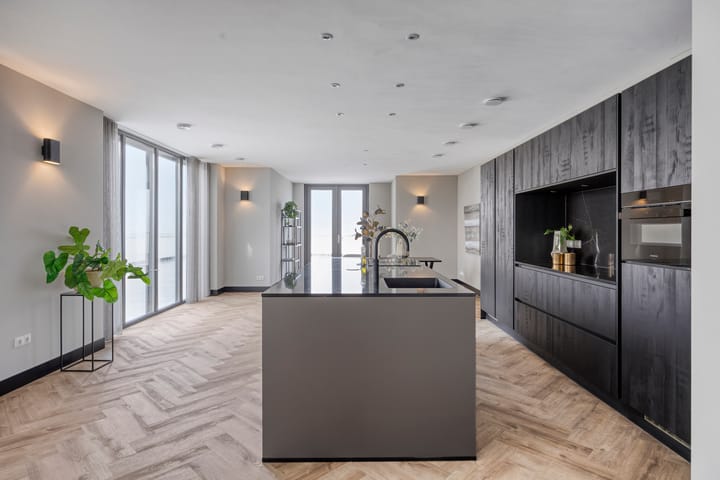 Photo 12 of Carmelietenstraat 135