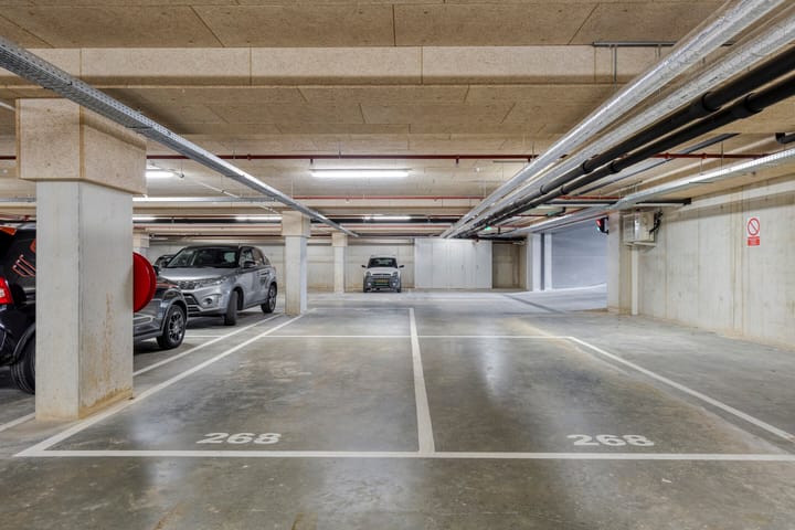 Photo 38 of Carmelietenstraat 135