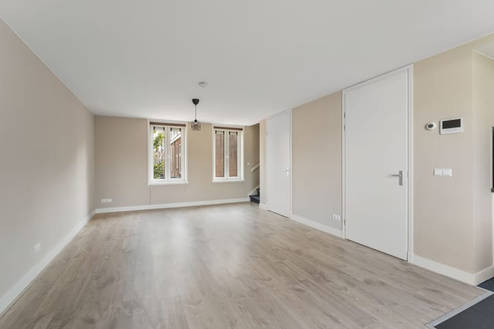 Foto 2 van Laurens Reaalstraat 14-B