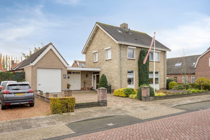 Photo 6 of Heusdenseweg 7