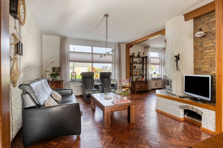 Photo 8 of Heusdenseweg 7