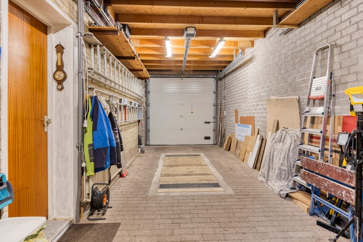 Photo 19 of Heusdenseweg 7