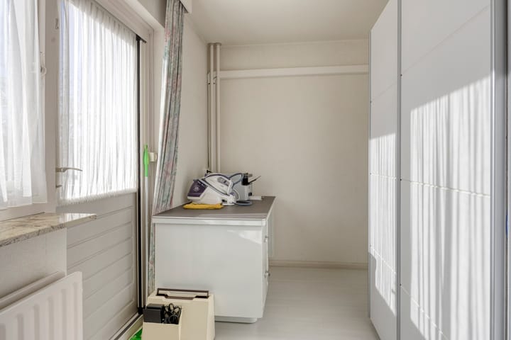 Photo 32 of Heusdenseweg 7