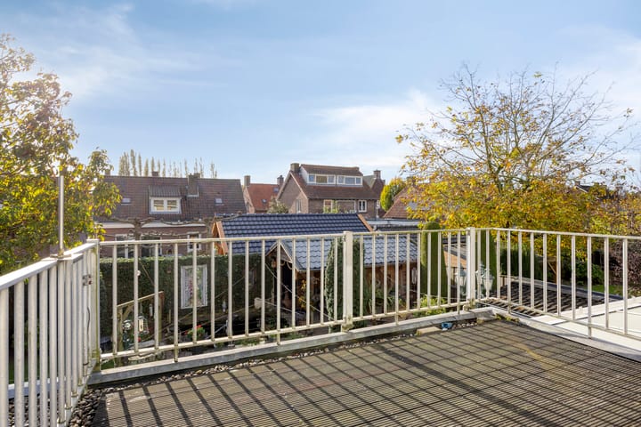 Photo 33 of Heusdenseweg 7