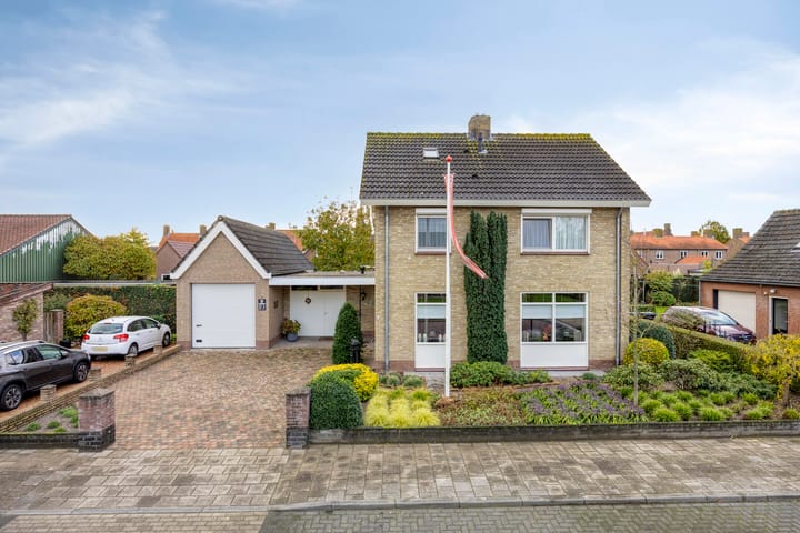 Photo 49 of Heusdenseweg 7