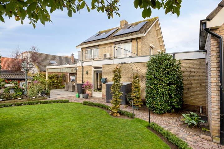 Photo 45 of Heusdenseweg 7