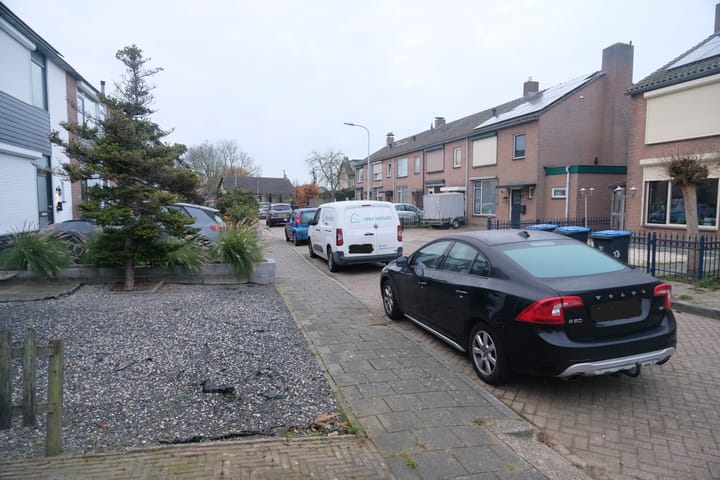 Foto 13 van Lijsterbeslaan 20